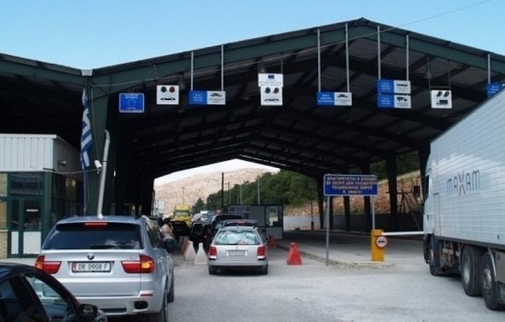 Greqia propozon masa te reja ne kufi: Kush lejohet te udhetoje dhe kushtet
